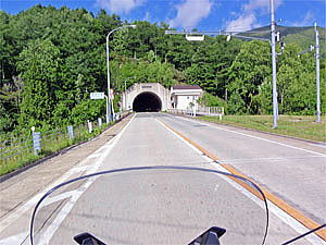 土湯トンネル